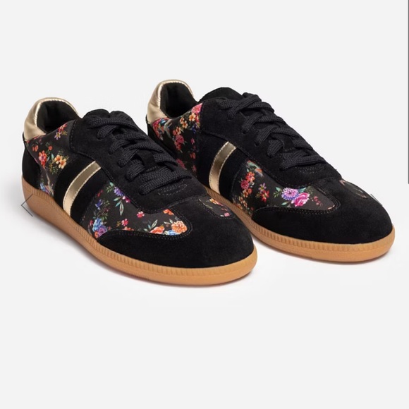 Johnny Was Dreamer Suede Floral Black Sneakers with Gold Accents- size 9- NWOB - Picture 9 of 11